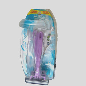 Wilkinson Sword Oasis Razor Sensitive Disposable Women Discontinued 3 Blades NEW